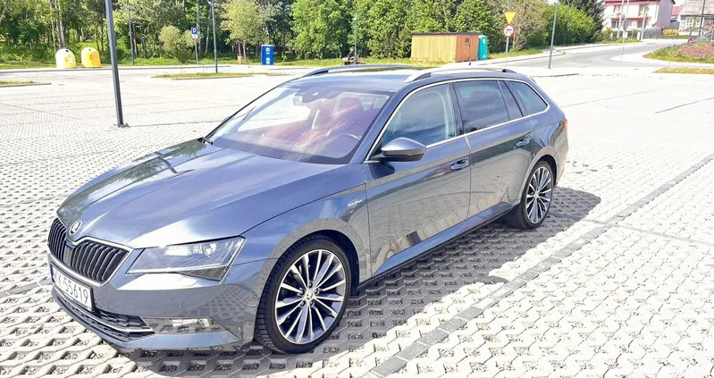 skoda superb Skoda Superb cena 114394 przebieg: 129000, rok produkcji 2017 z Starachowice